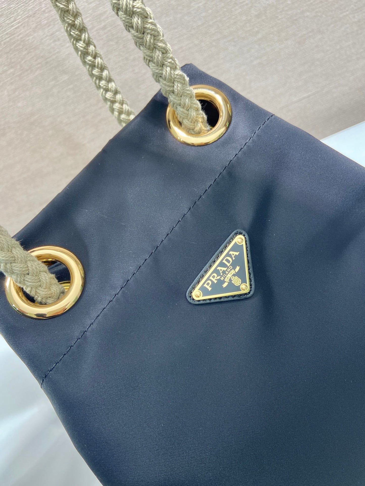 BUCKET BAG 28 IN BLACK RE-NYLON GOLD LOGO mysite