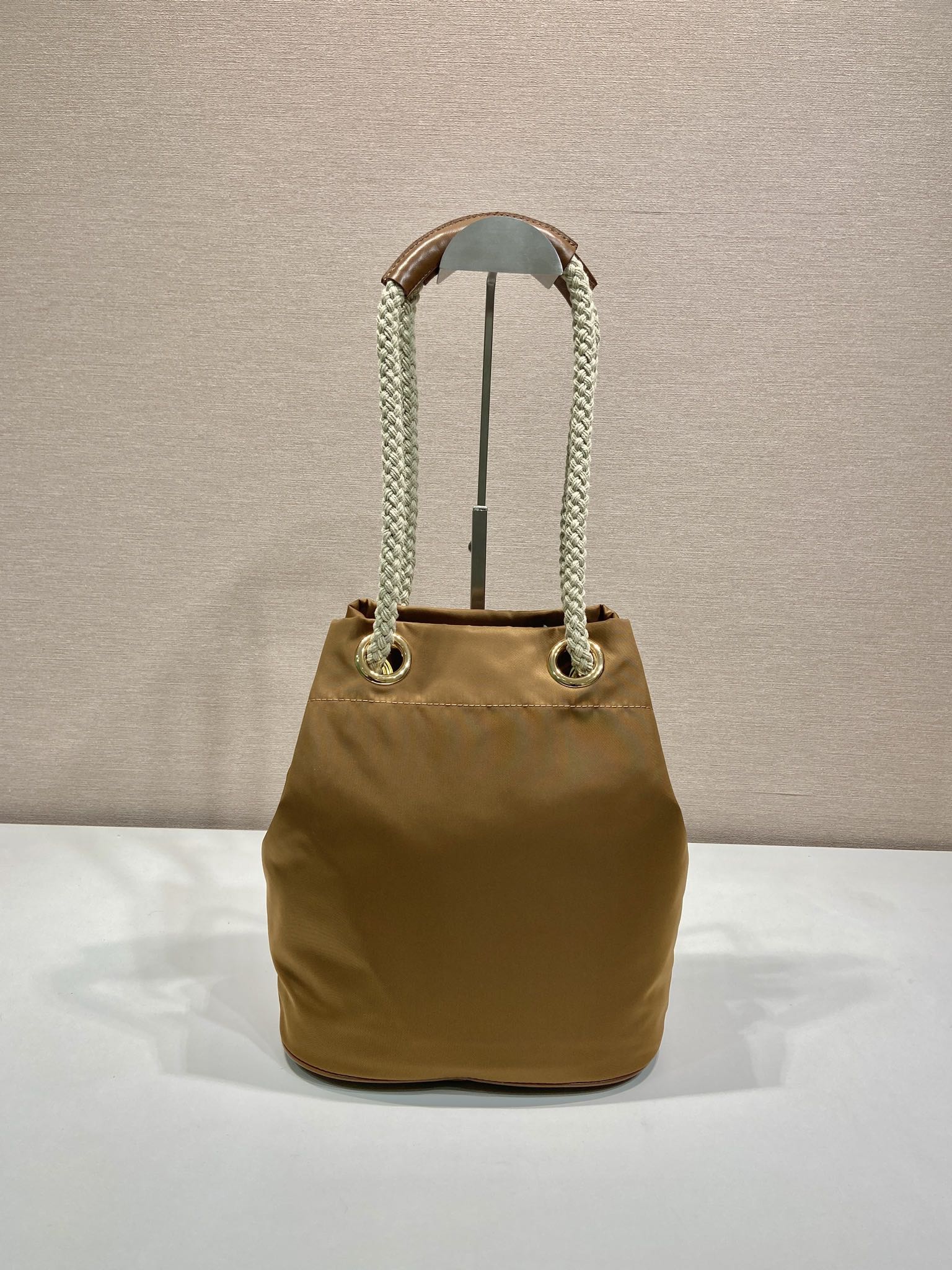 BUCKET BAG 28 IN SEPIA BROWN RE-NYLON GOLD LOGO mysite