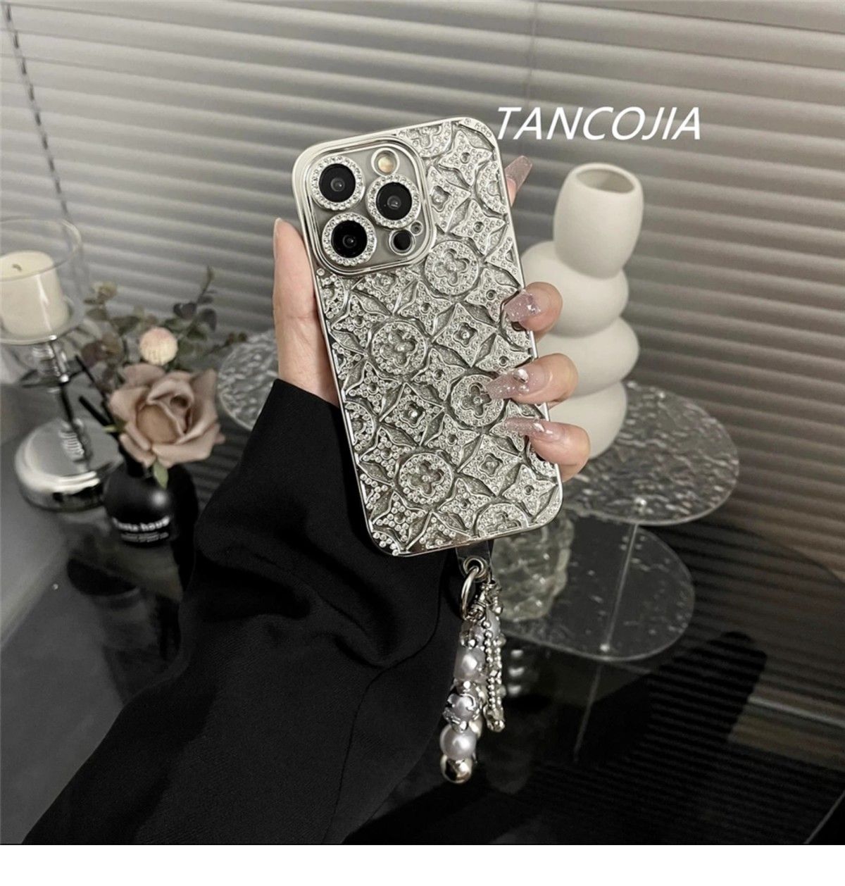 Luxury Diamond Embossed iPhone Case1 mysite