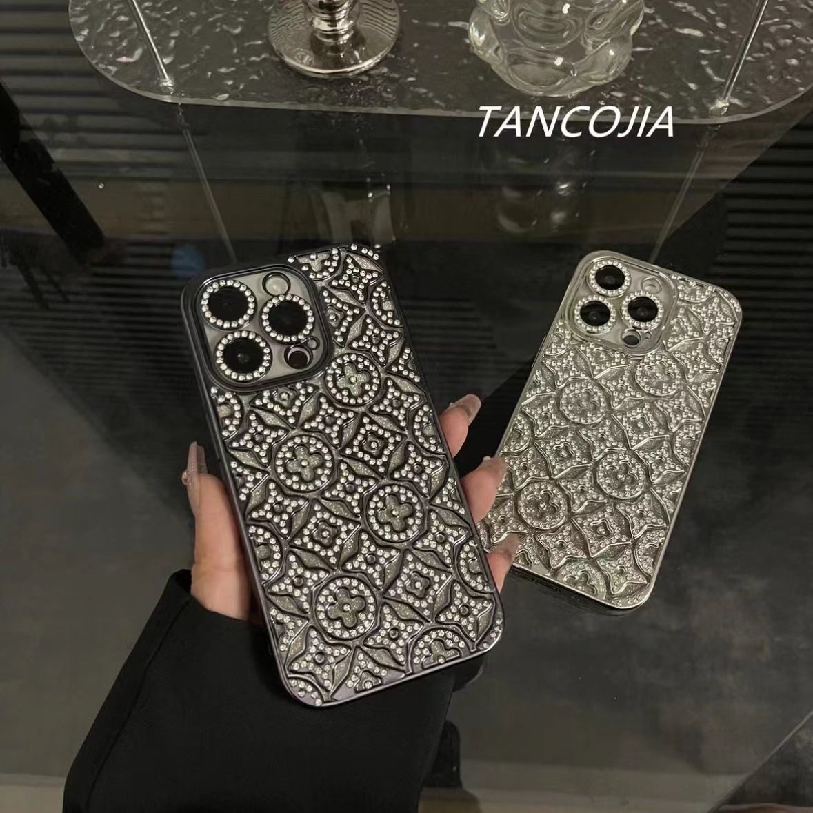 Luxury Diamond Embossed iPhone Case1 mysite