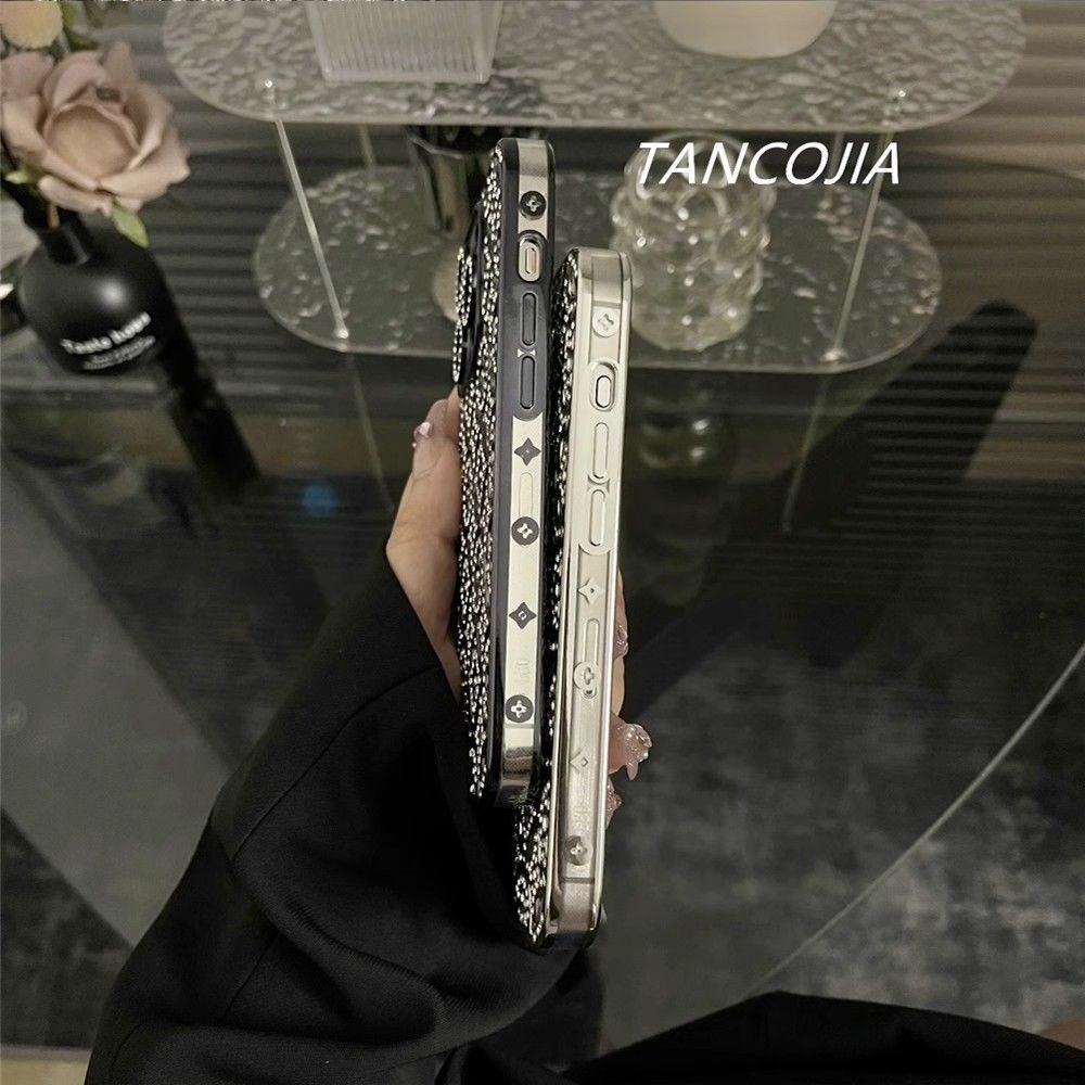 Luxury Diamond Embossed iPhone Case1 mysite