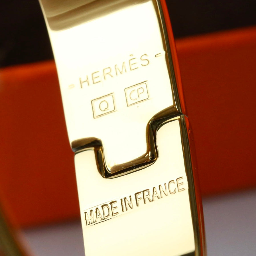 Fashion Letter Buckle Enamel Bracelet mysite