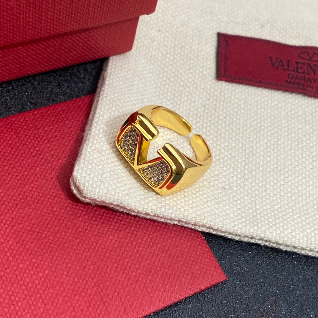 Fashion Gold Diamond Open Ring mysite