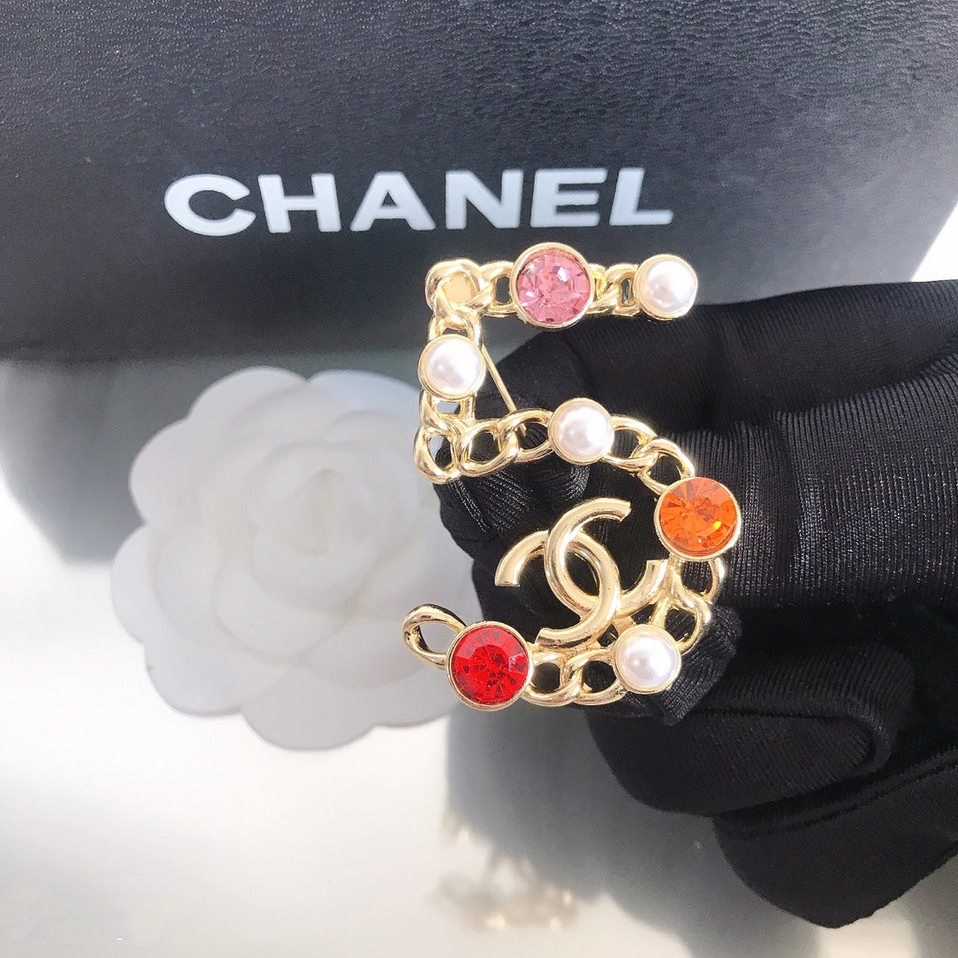Lucky 5 Diamond Pearl Brooch mysite