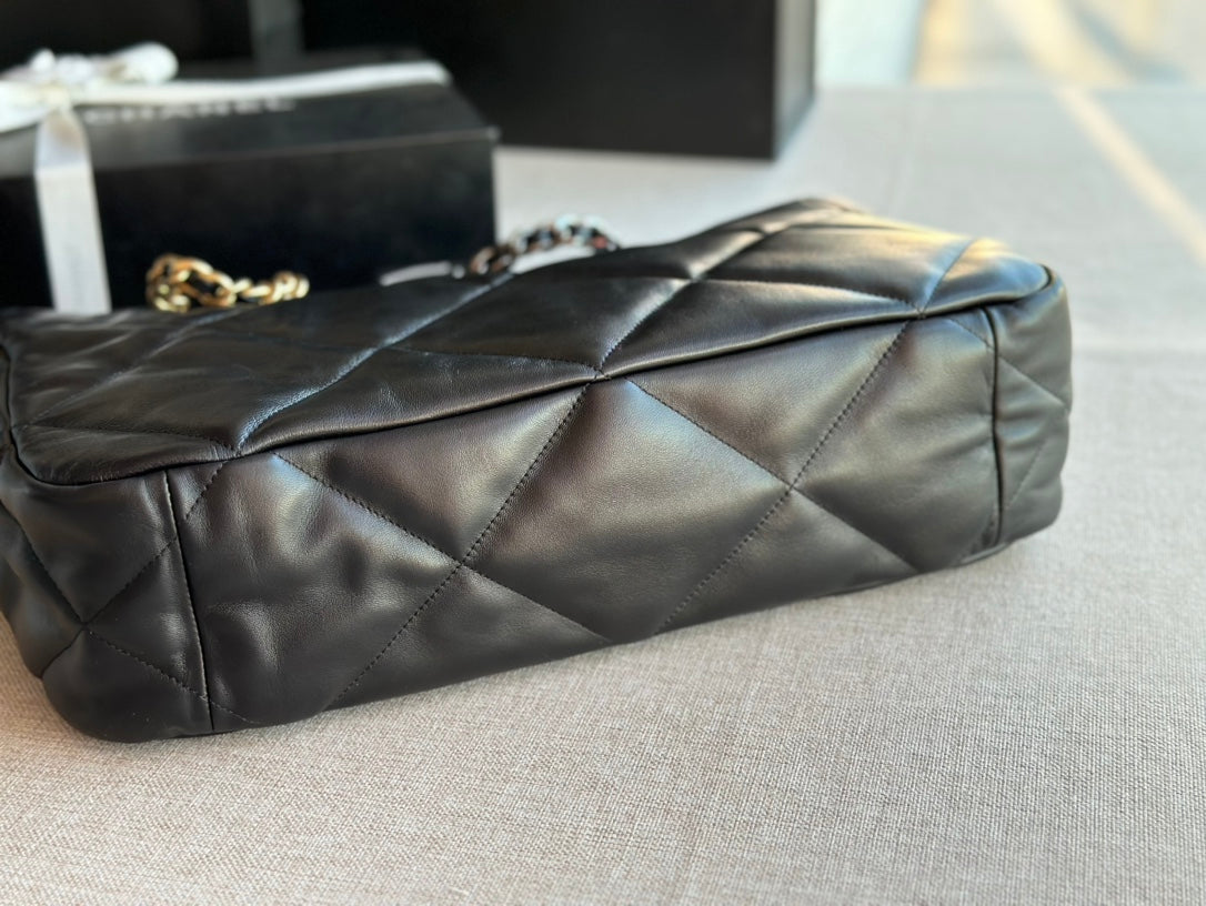 Chanel 19 Shopping Bag 41 Black Lambskin 24 x 41 x 10 cm mysite