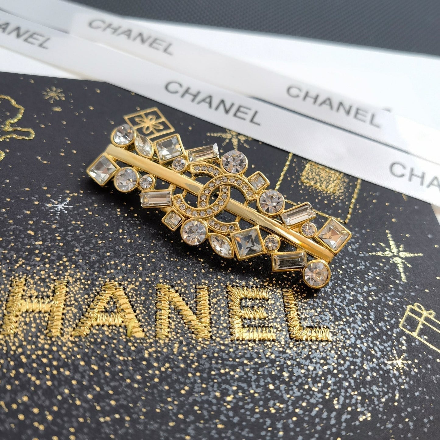 Rhinestone Golden Brooch mysite