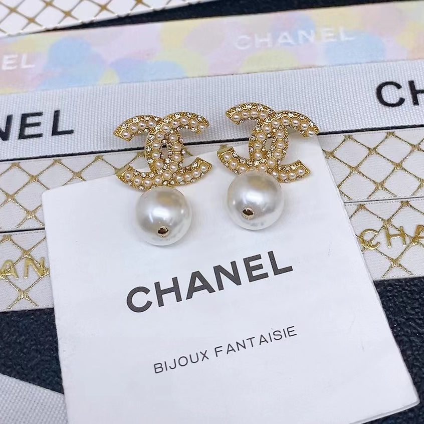Classic Pearl Earrings mysite