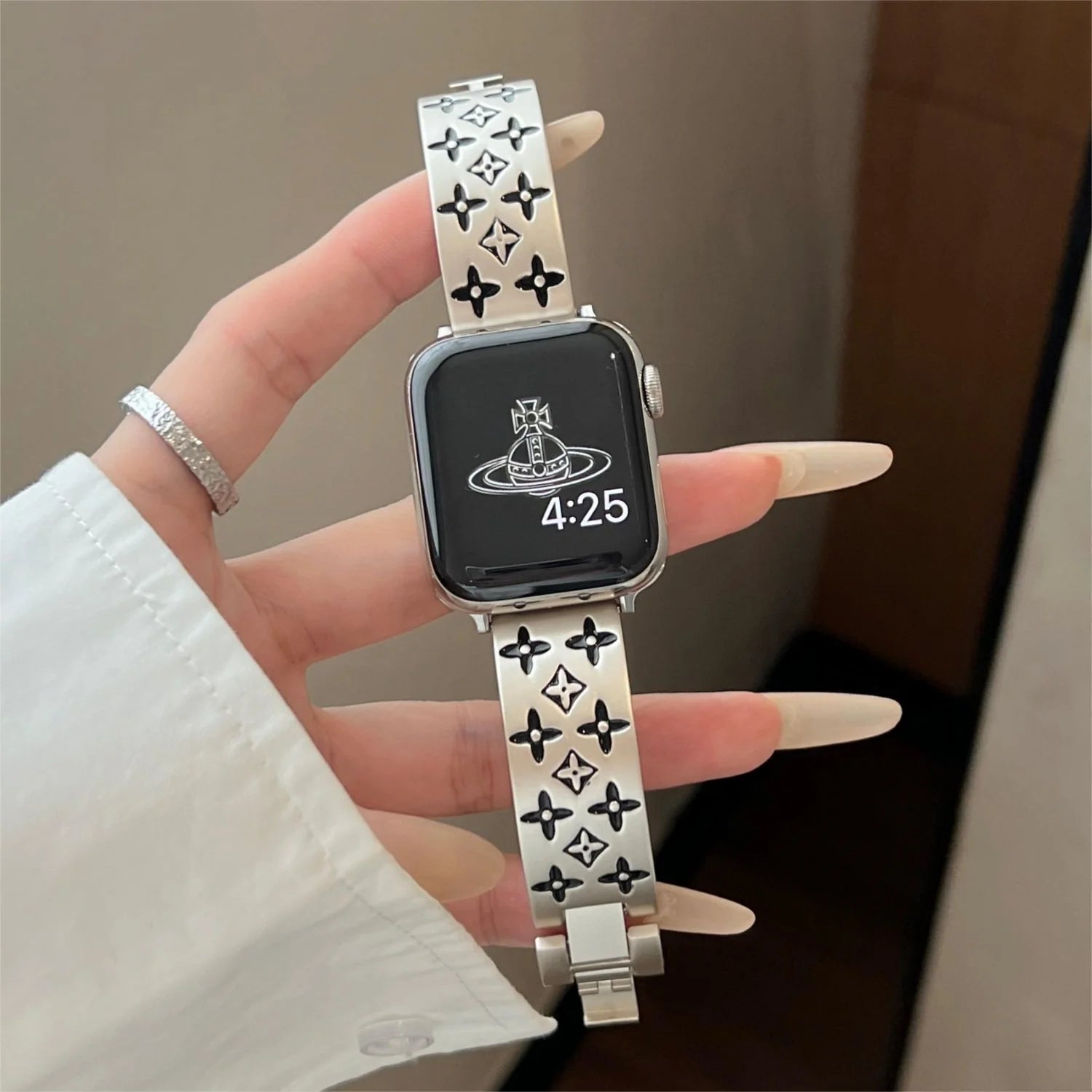 EMBOSSED METAL APPLE WATCH STRAPs-1 mysite