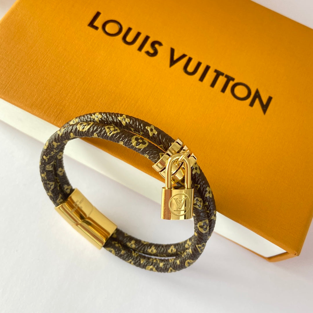 Lock Pendant Double Layer Leather Bracelet mysite