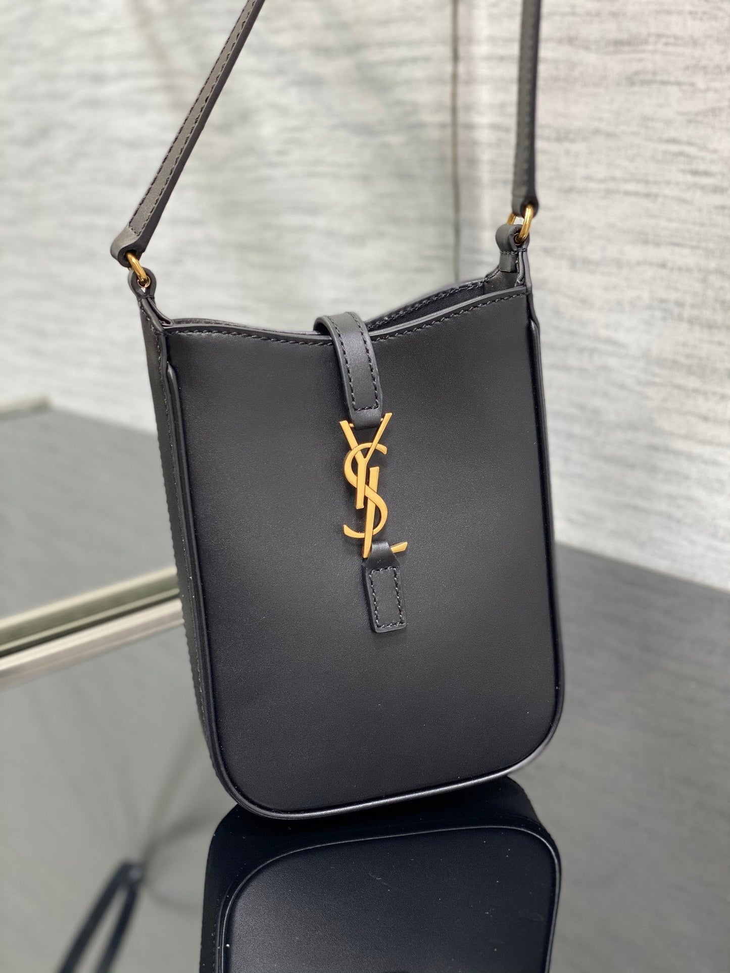 YSL Le 5 A 7 Mini Black Bag - 13x20x4cm mysite