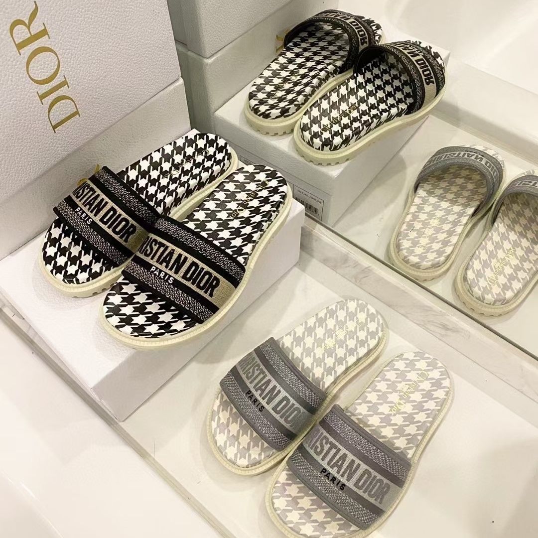 Houndstooth Embossed Slipper Sandals mysite