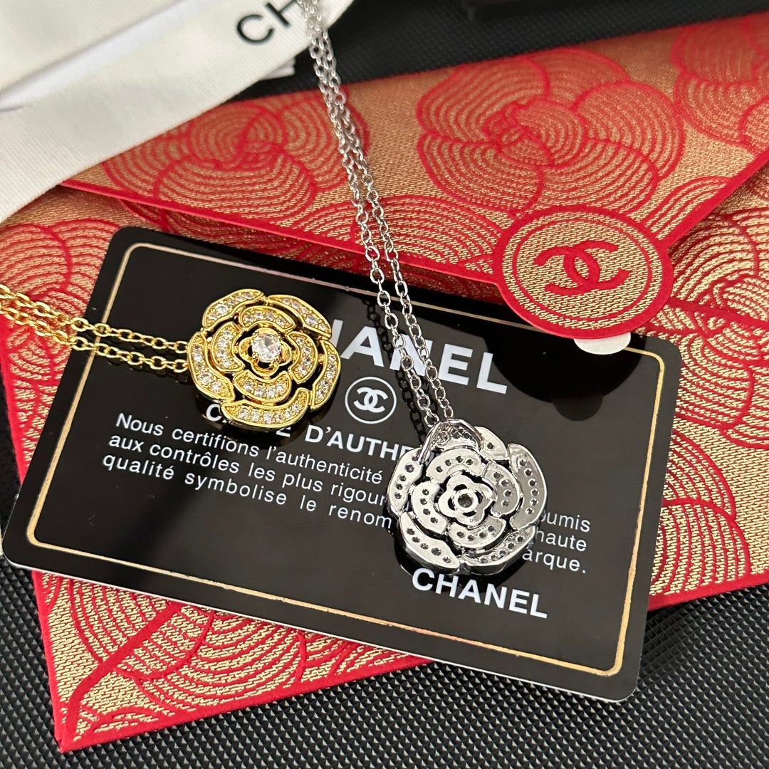 Diamond Flower Pendant Necklace mysite
