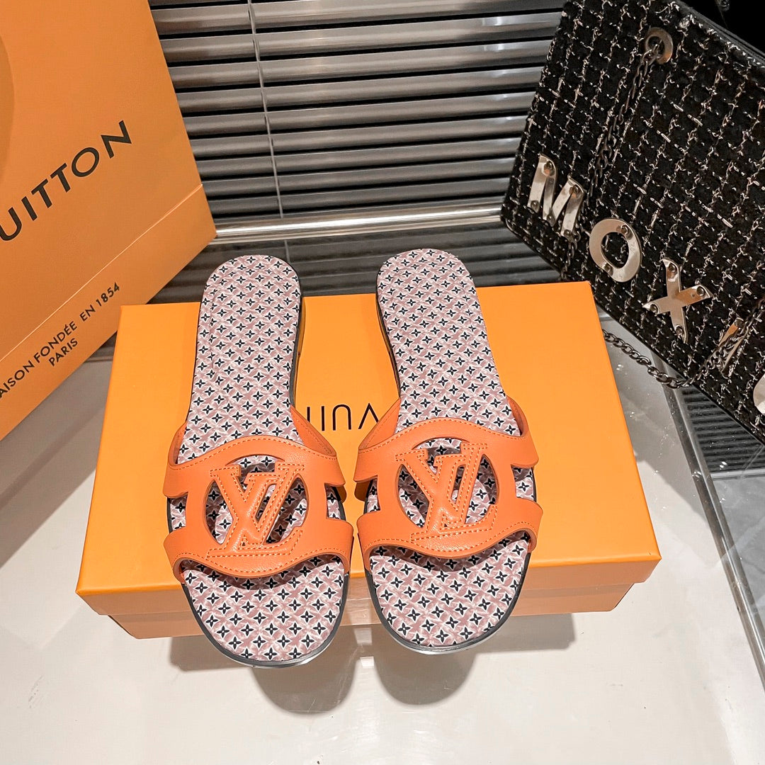Cutout Letter Printed Slippers mysite