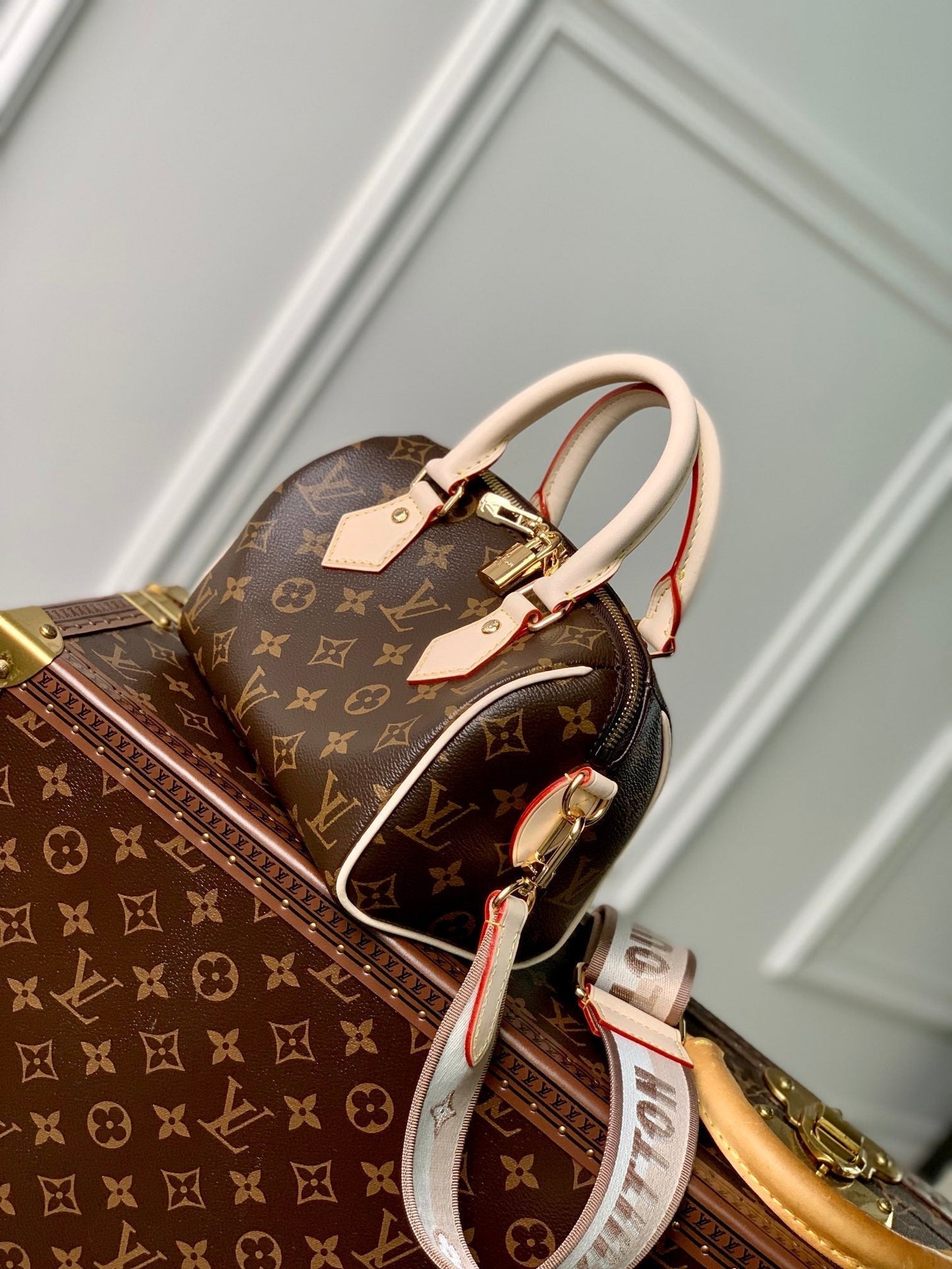 Louis Vuitton Speedy Bandouli¨¨re 20 Monogram Beige Strap - 20.5 x 13.5 x 12.0 cm mysite