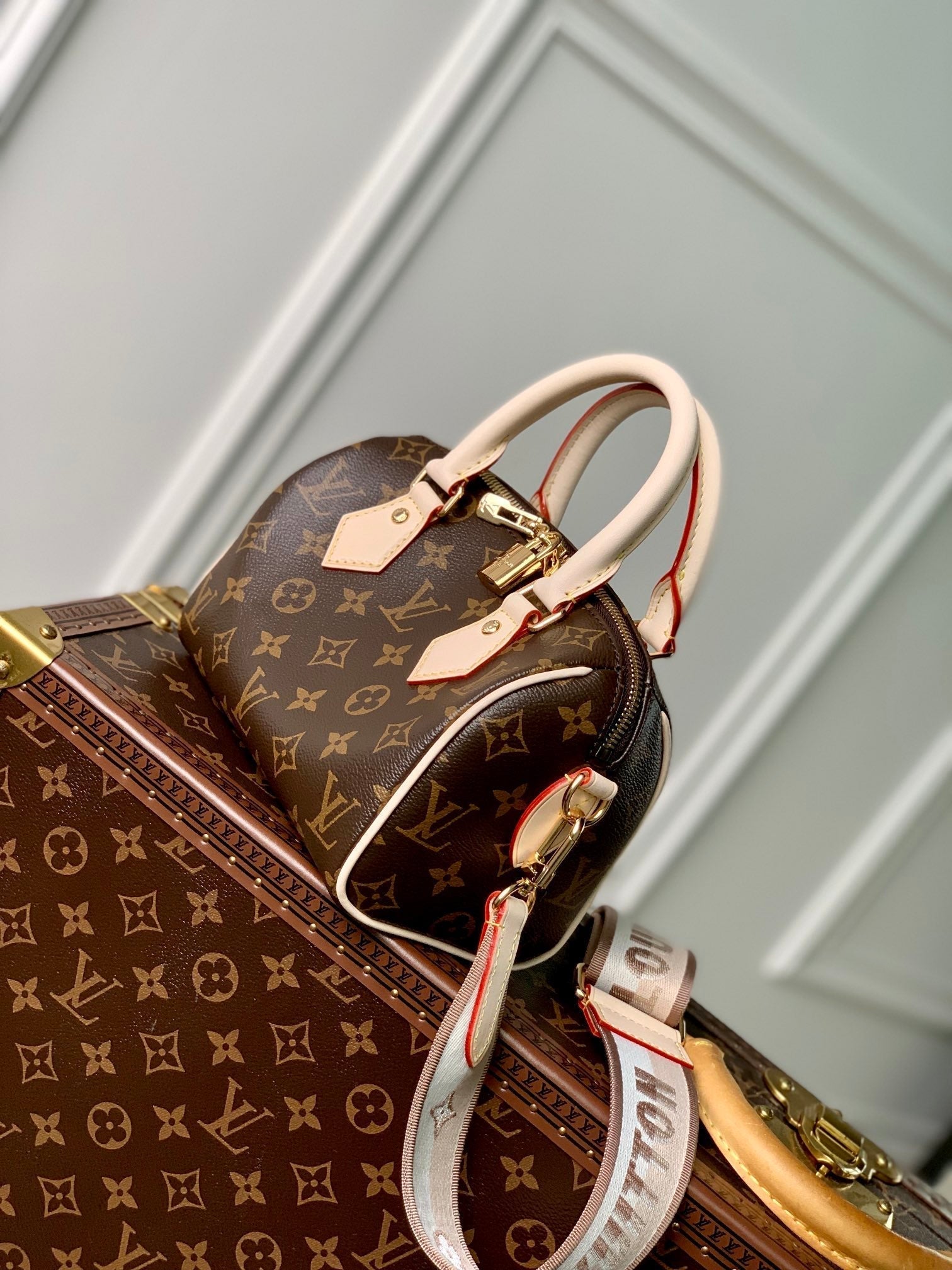Louis Vuitton Speedy Bandouli¨¨re 20 Monogram Beige Strap - 20.5 x 13.5 x 12.0 cm mysite