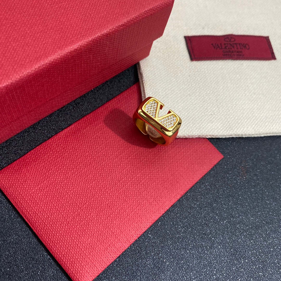 Fashion Gold Diamond Open Rings！ mysite