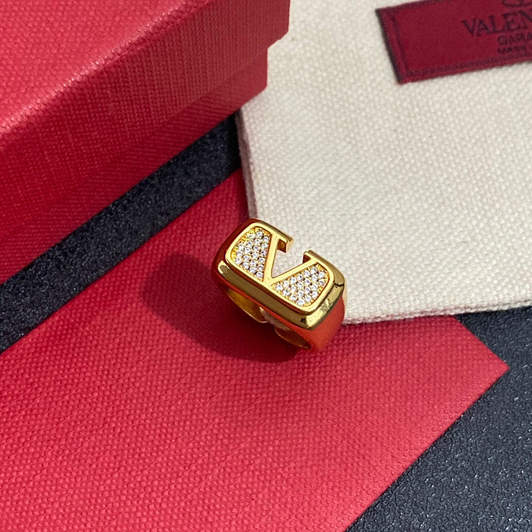 Fashion Gold Diamond Open Ring mysite
