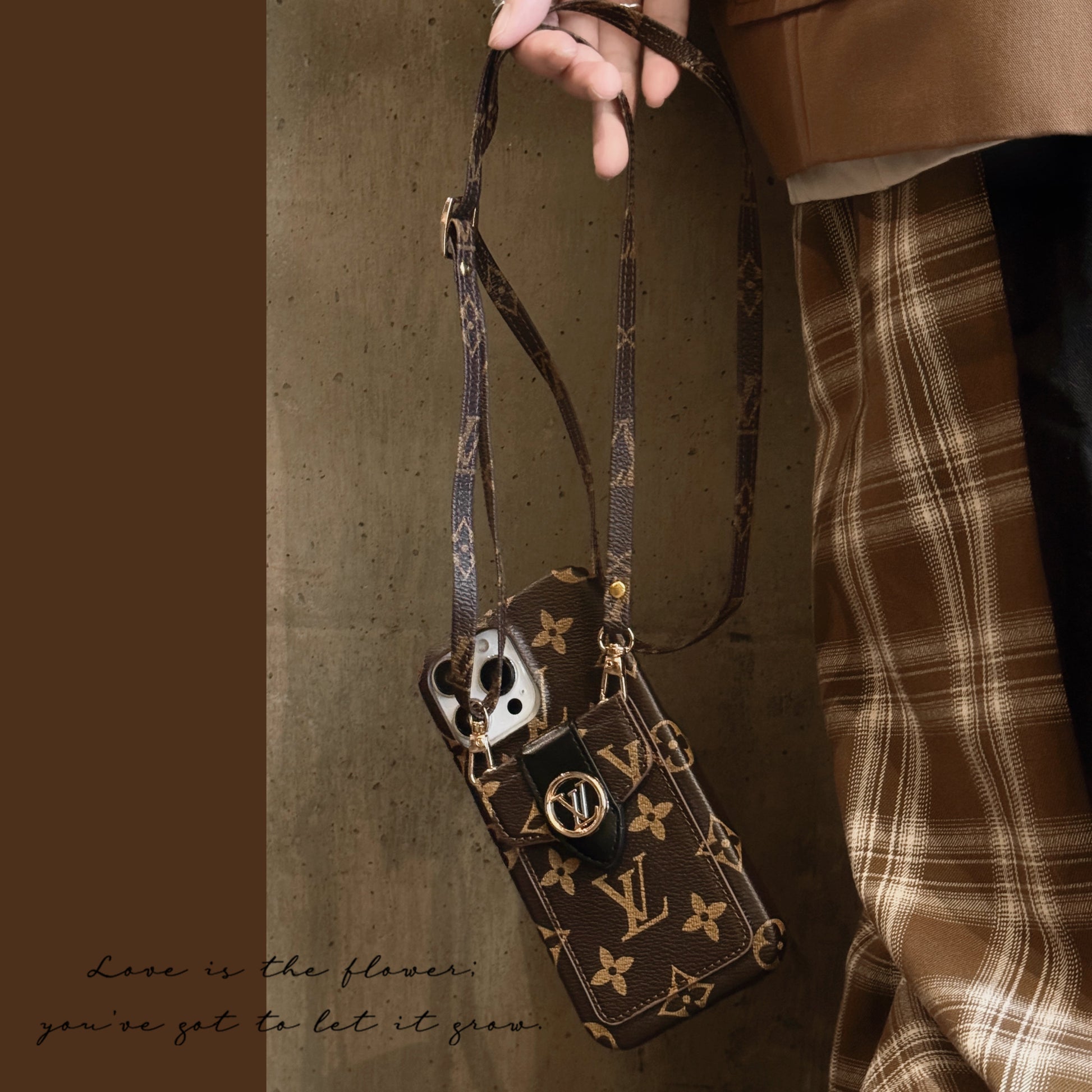 Lou Card Holder Chain iPhone Case mysite