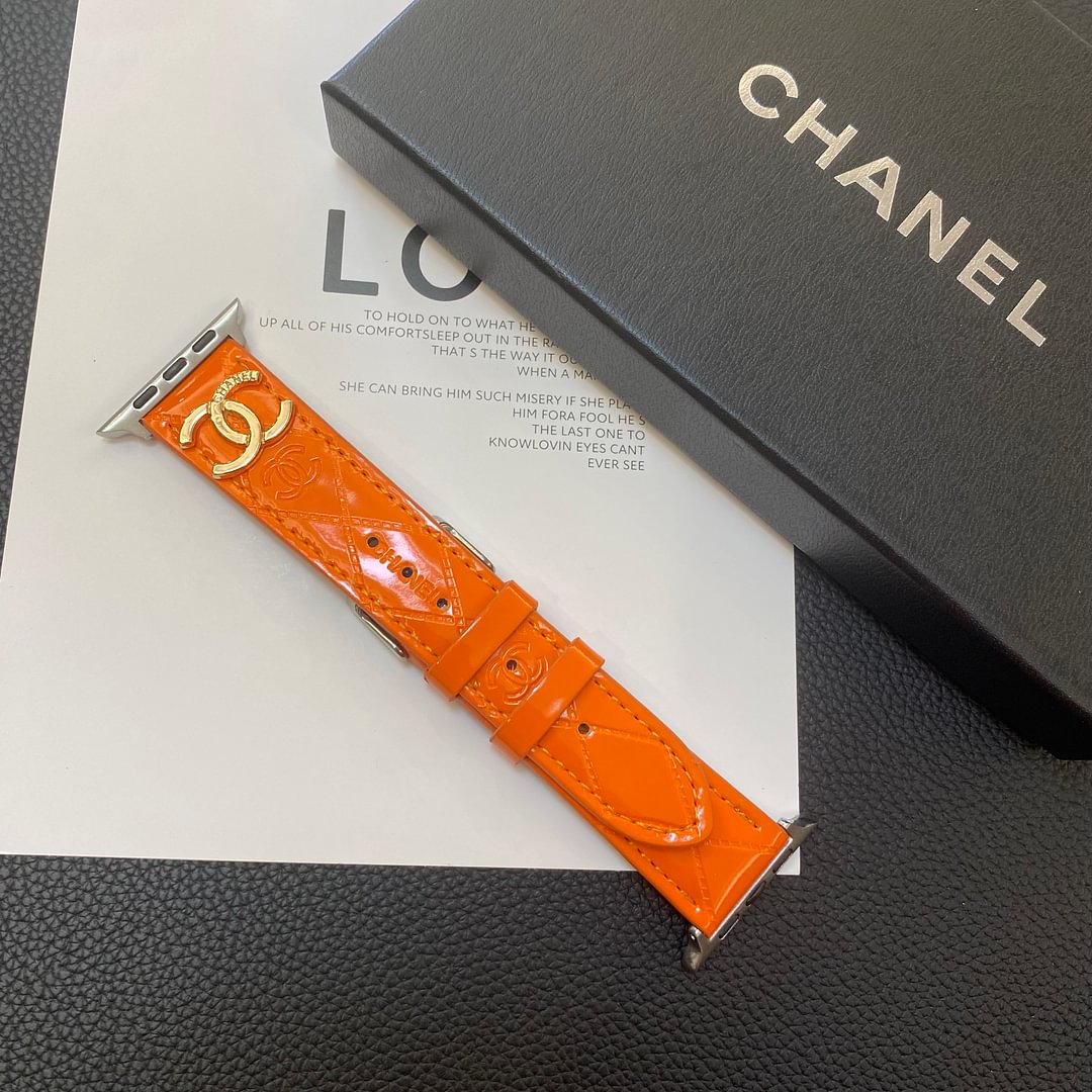 Glossy Leather Apple Watch Strap Luxury Metal Logo mysite