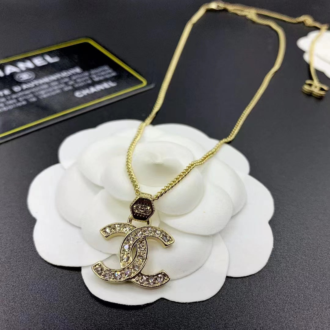 Boutique Diamond Pendant Necklace mysite