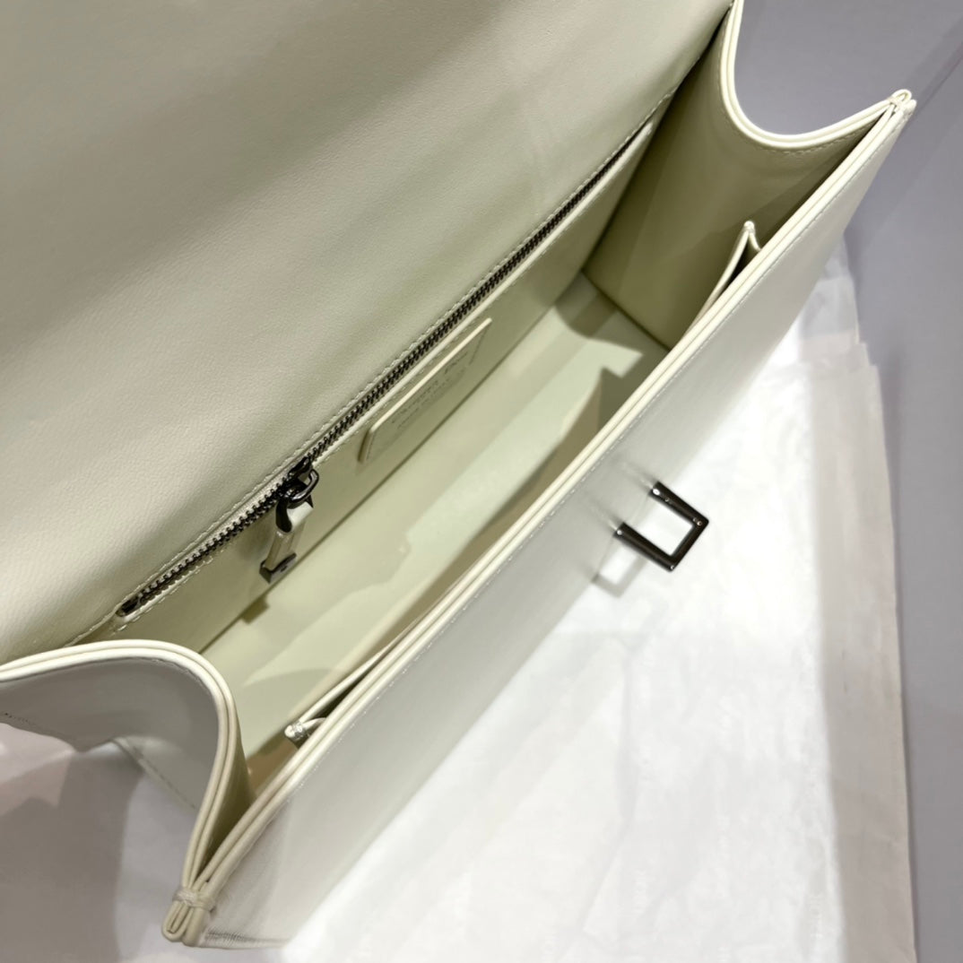 Dior Montaigne Bag White mysite