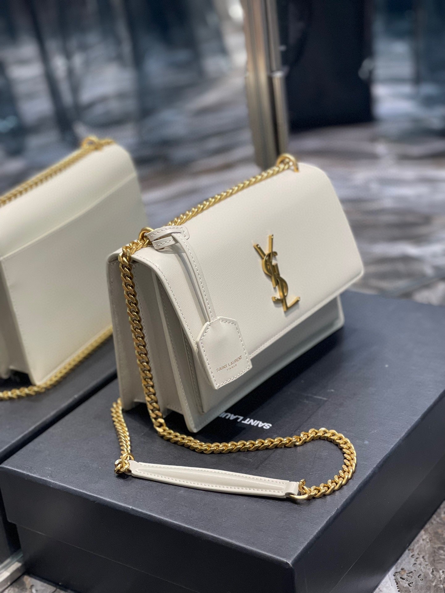 YSL Medium Sunset Bag 22 White Lambskin Gold Tone 22 x 16 x 8cm mysite