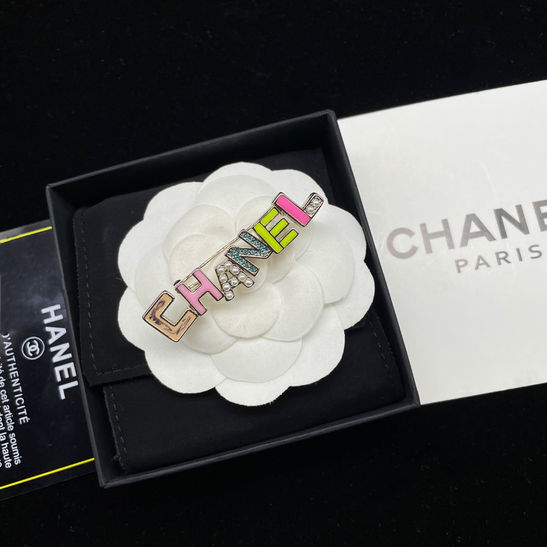 Personalized Colorful Letter Brooch mysite