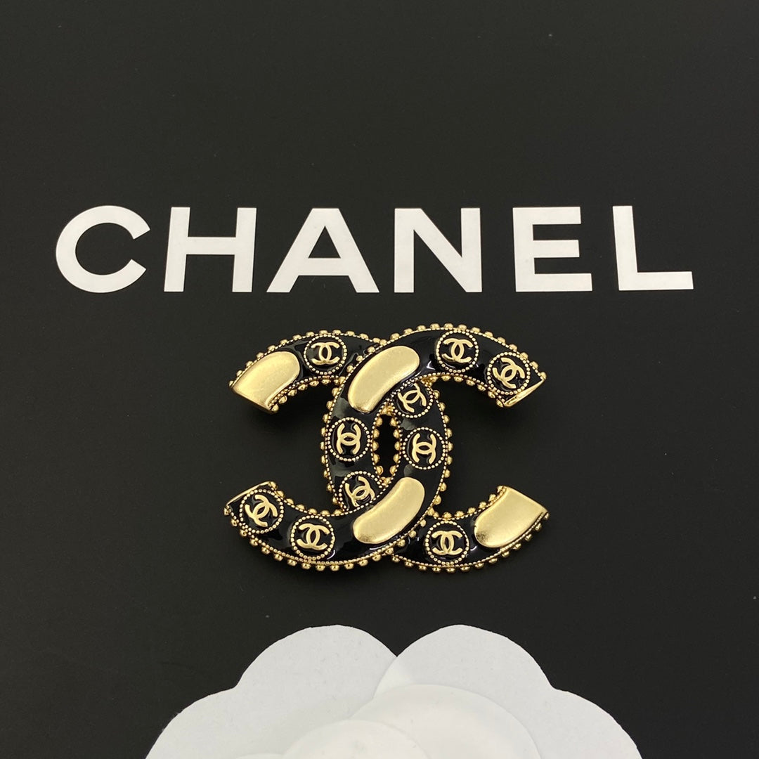 Vintage Logo brass brooch mysite