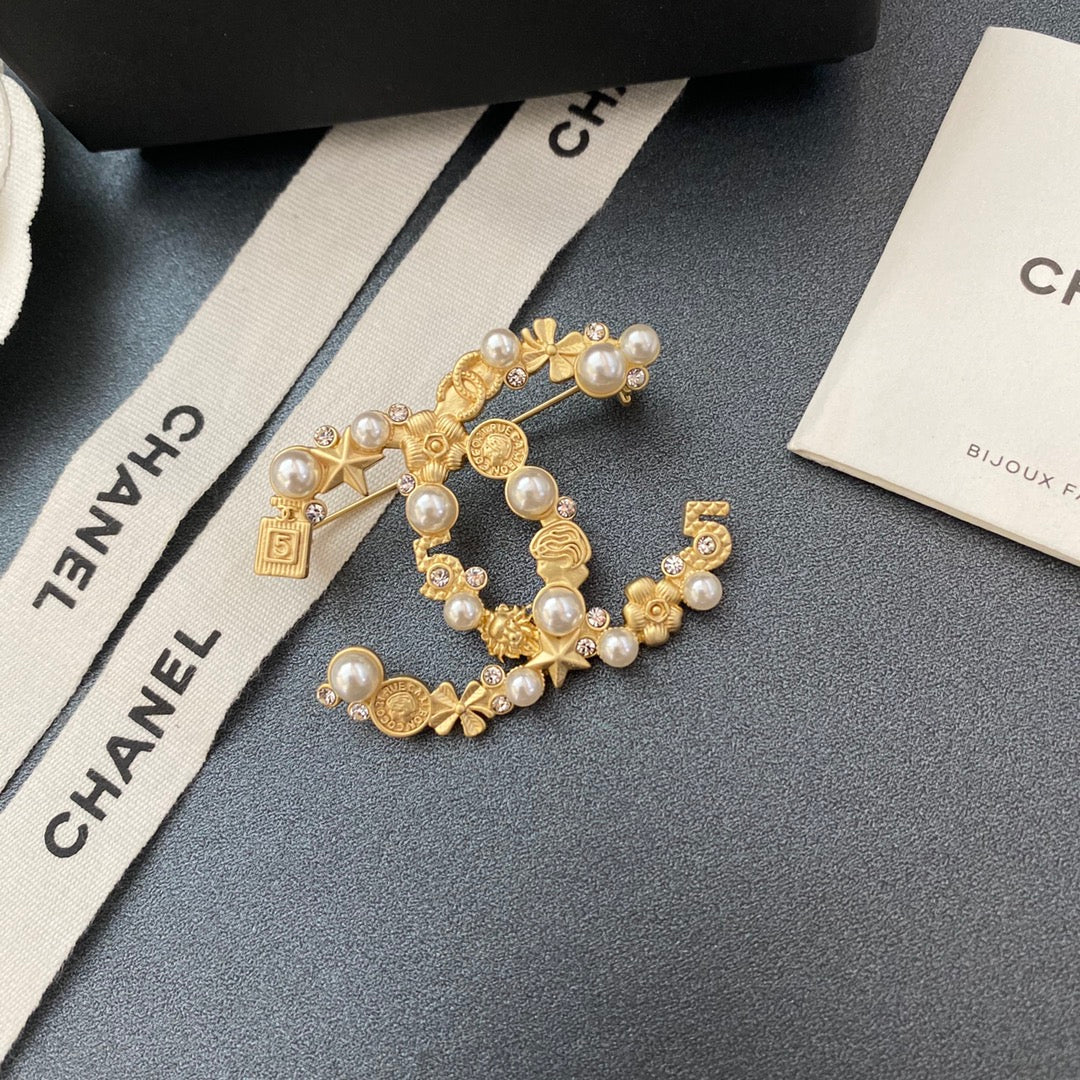 Classic Diamond Pearl Gold Brooch mysite