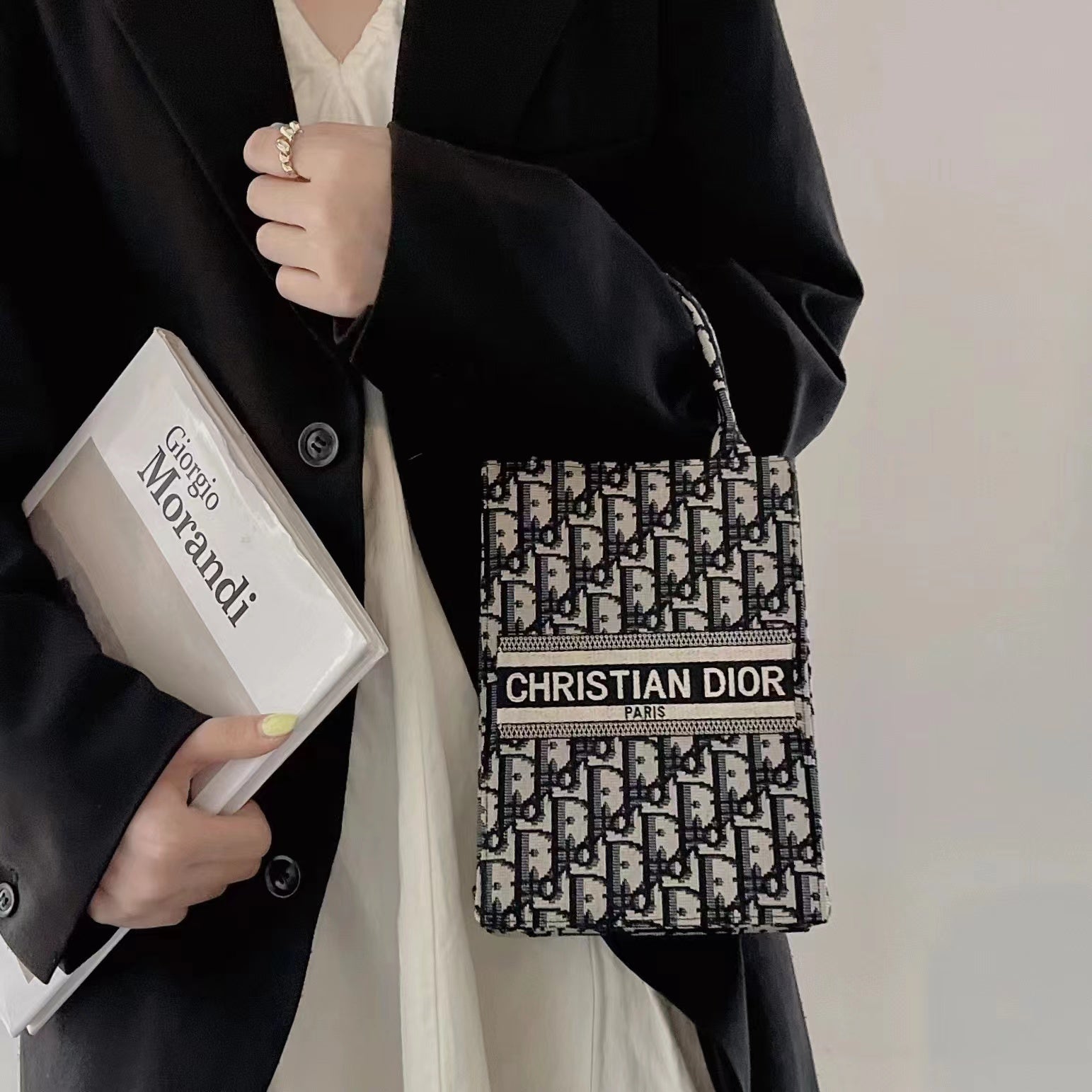 Classic Tote Bag With Crossbody Strap-1-2 mysite