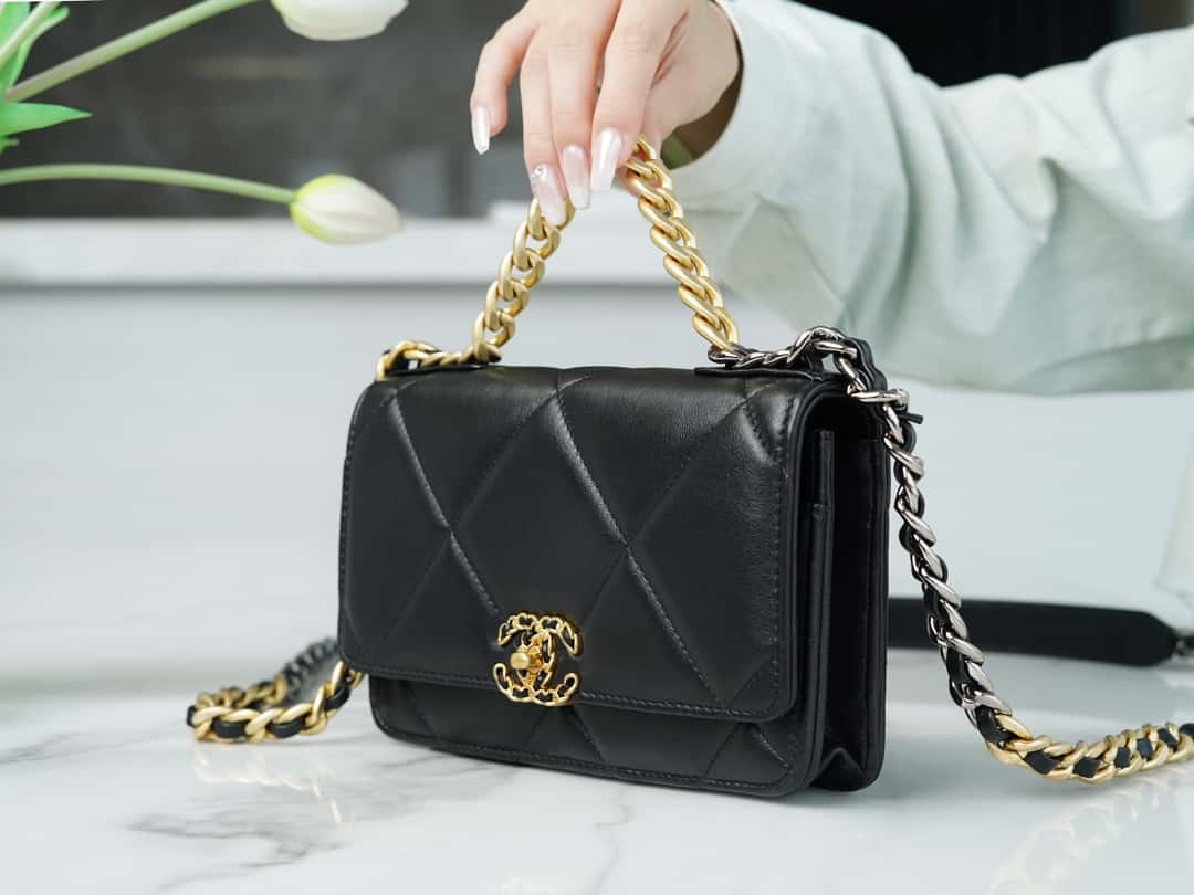 Chanel 19 WOC Wallet On Chain AP0957 BLACK Flap Bag mysite