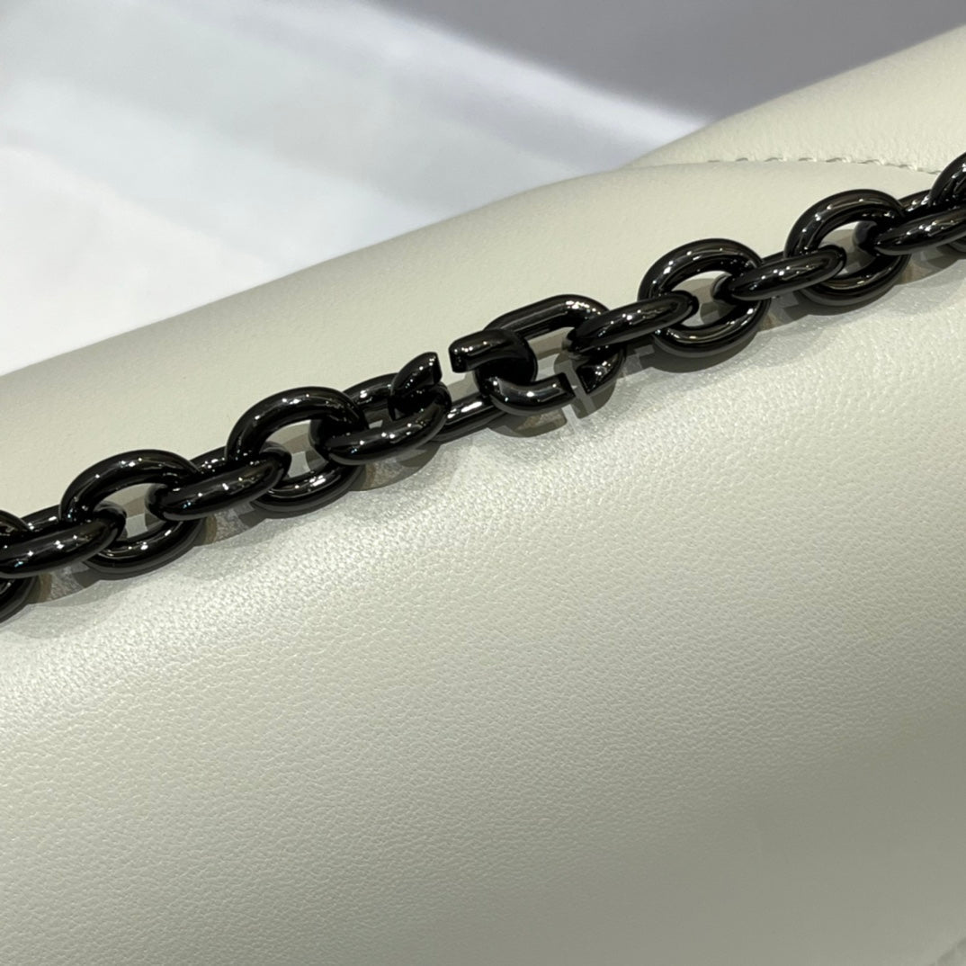 Dior Montaigne Bag White mysite