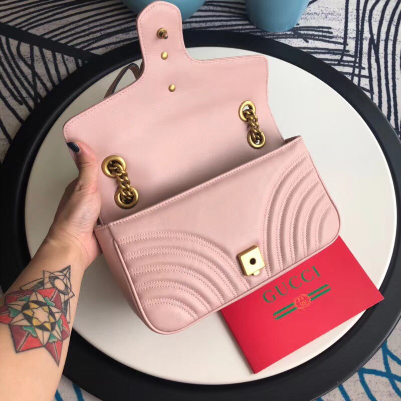 Gucci Marmont matelass¨¦ shoulder bag in Pink mysite