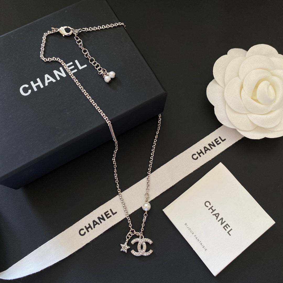 Classic Crystal Necklace mysite