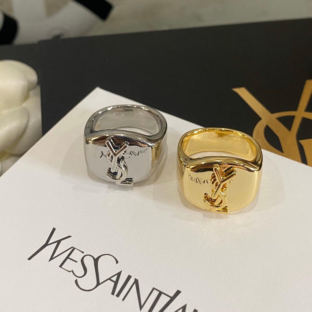 Elegant Letter Logo Closure Ring mysite