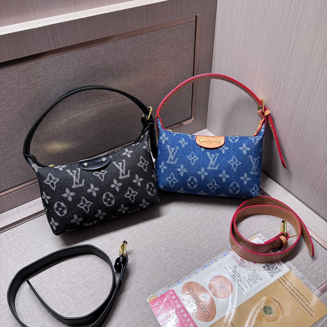Timeless Luxury: Leather Hand Bag for the Modern Sophisticate mysite