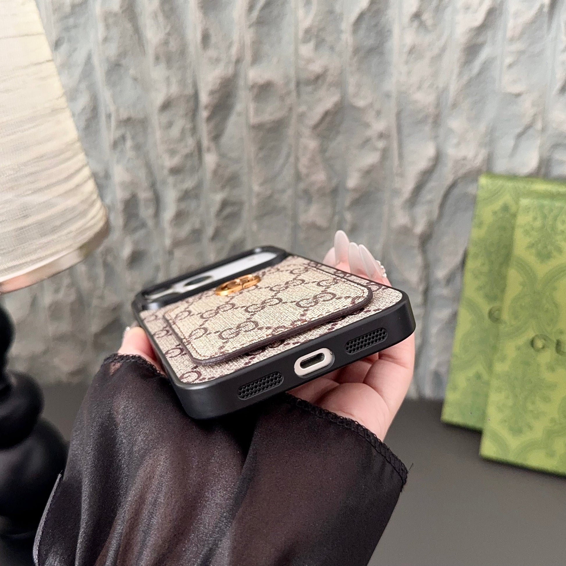 Design Luxe iPhone Case For iPhone 17 / 16 / 15 / 14s mysite