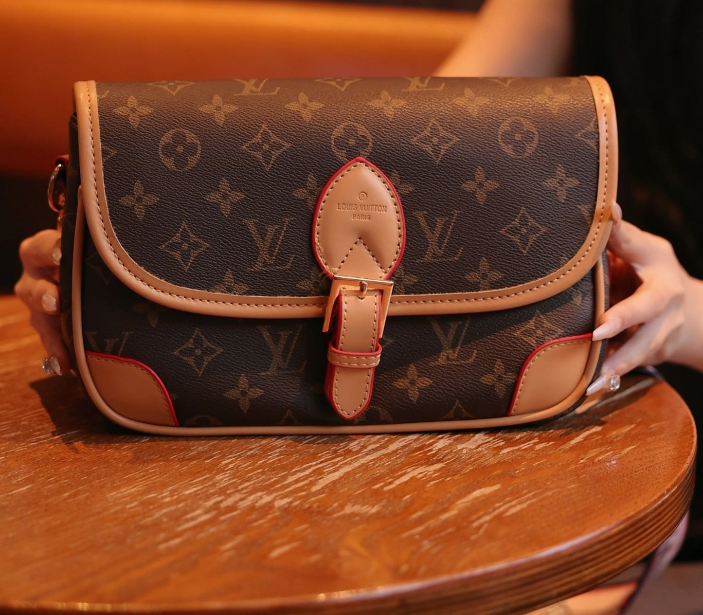 Vintage-Inspired Box Hand bag-1-2 mysite