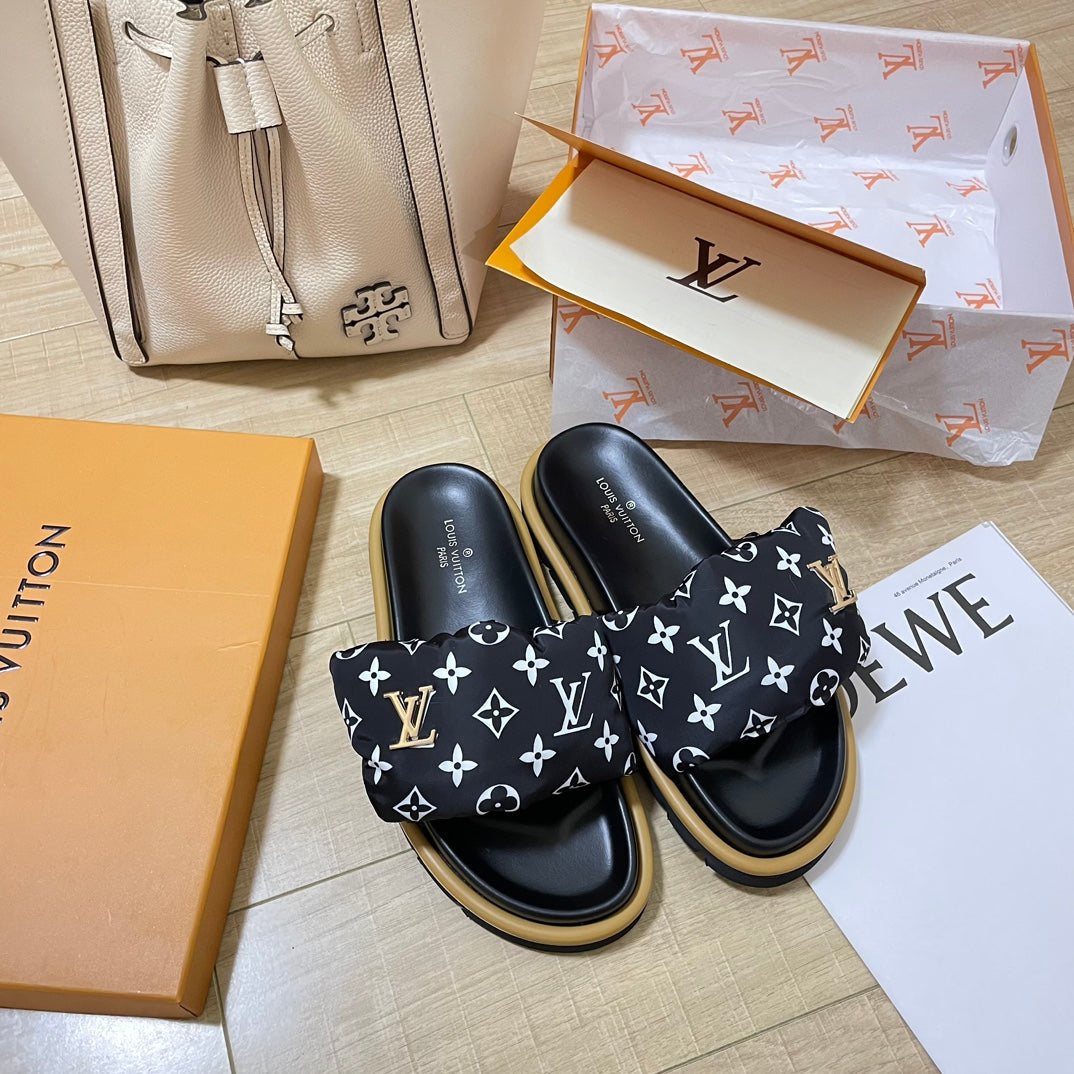 Letter Buckle Velcro Slippers mysite