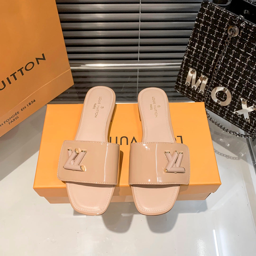 New Embossed Diamond Velcro Flat Slippers mysite