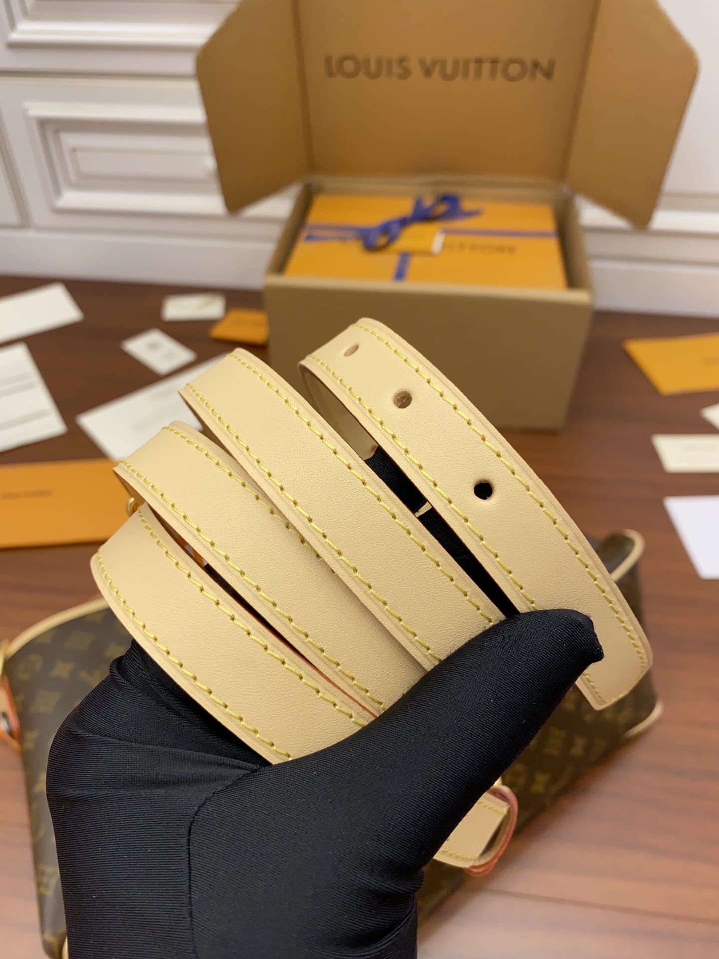 Louis Vuitton Graceful Leather Bag mysite