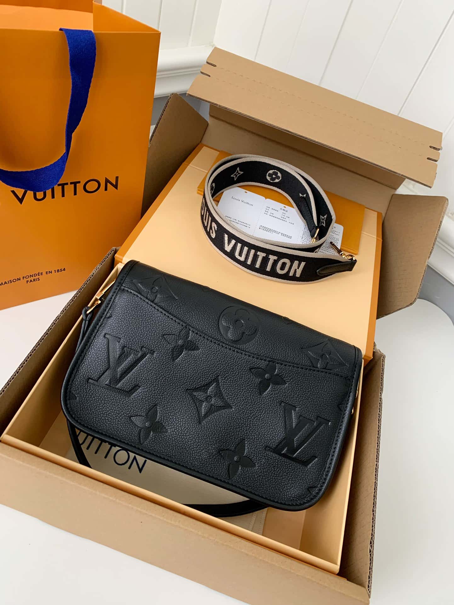 Louis Vuitton LV Diane Handbag mysite