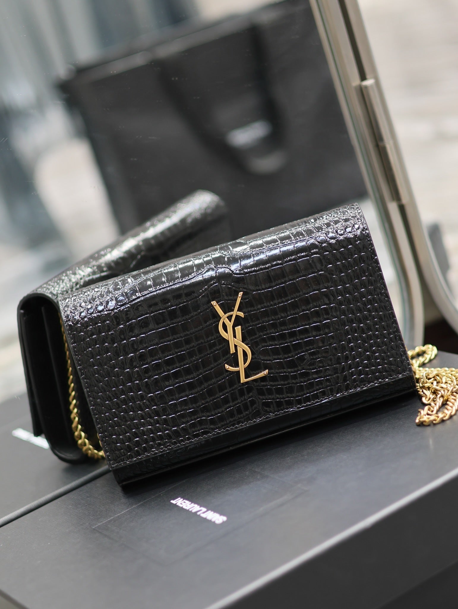 YSL Kate Croc Embossed BLack Gold Hardware - 23x14x3cm mysite