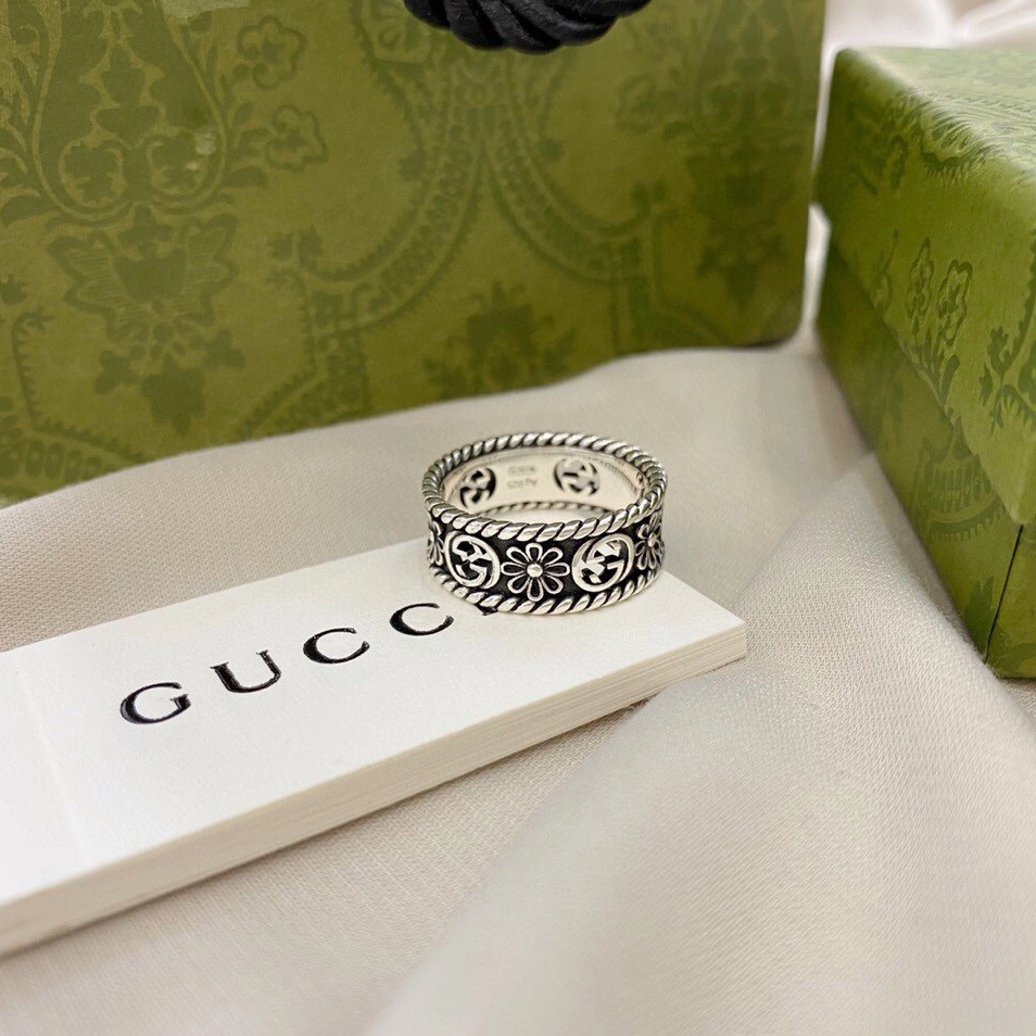 Interlocking silver ring mysite