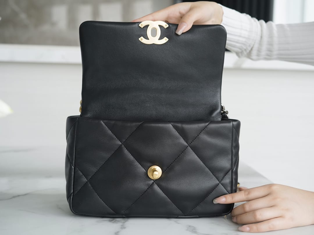 CHANEL 19BAG AS1160 Black Gold Buckle Bag Small 26CM mysite