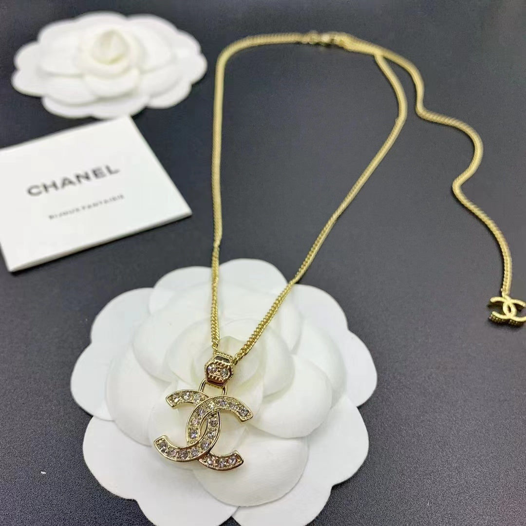 Boutique Diamond Pendant Necklace mysite