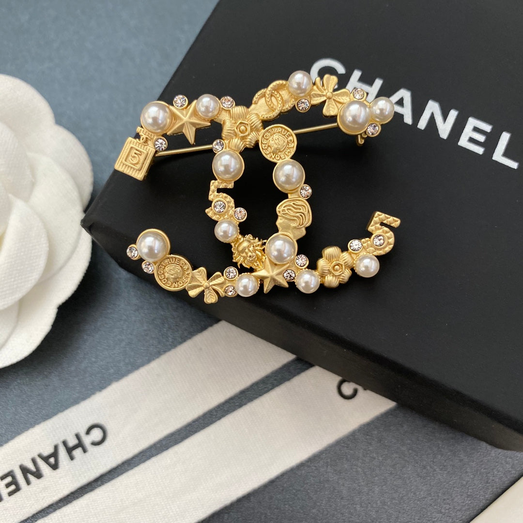 Classic Diamond Pearl Gold Brooch mysite