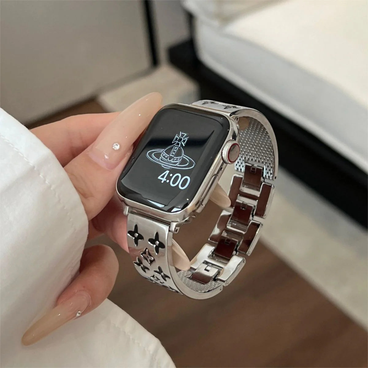 EMBOSSED METAL APPLE WATCH STRAP mysite