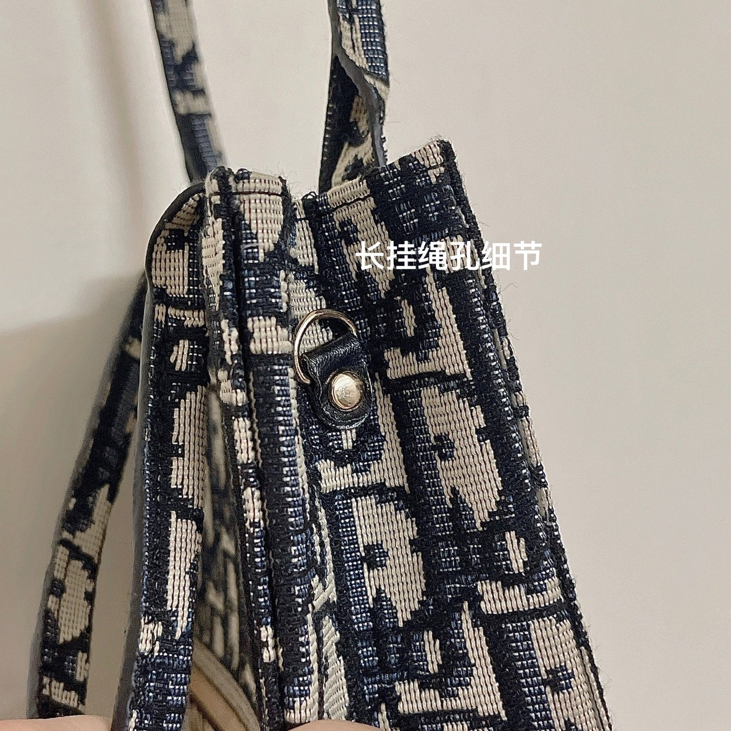 Luxe Texture Leather Handbag  004 mysite