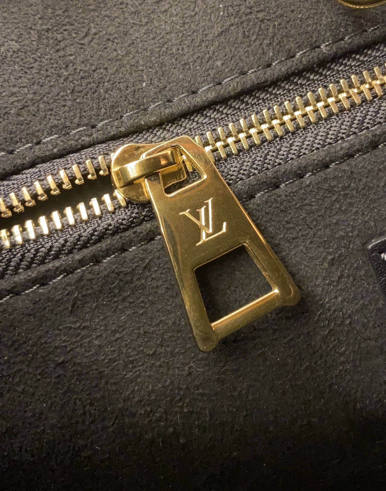 Louis Vuitton LV OnTheGo PM Handbag mysite
